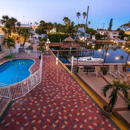 Bay Palms Waterfront Resort - Hotel And Marina St. Pete Beach Esterno foto
