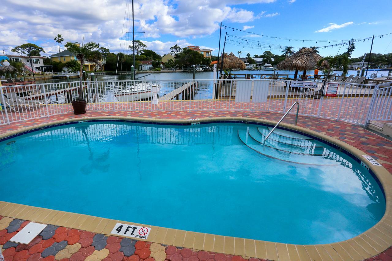 Bay Palms Waterfront Resort - Hotel And Marina St. Pete Beach Esterno foto