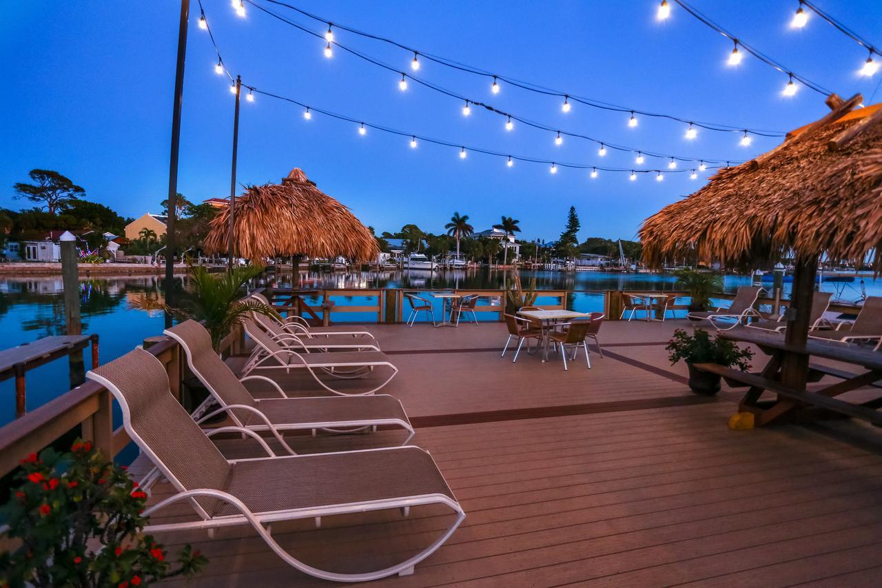 Bay Palms Waterfront Resort - Hotel And Marina St. Pete Beach Esterno foto