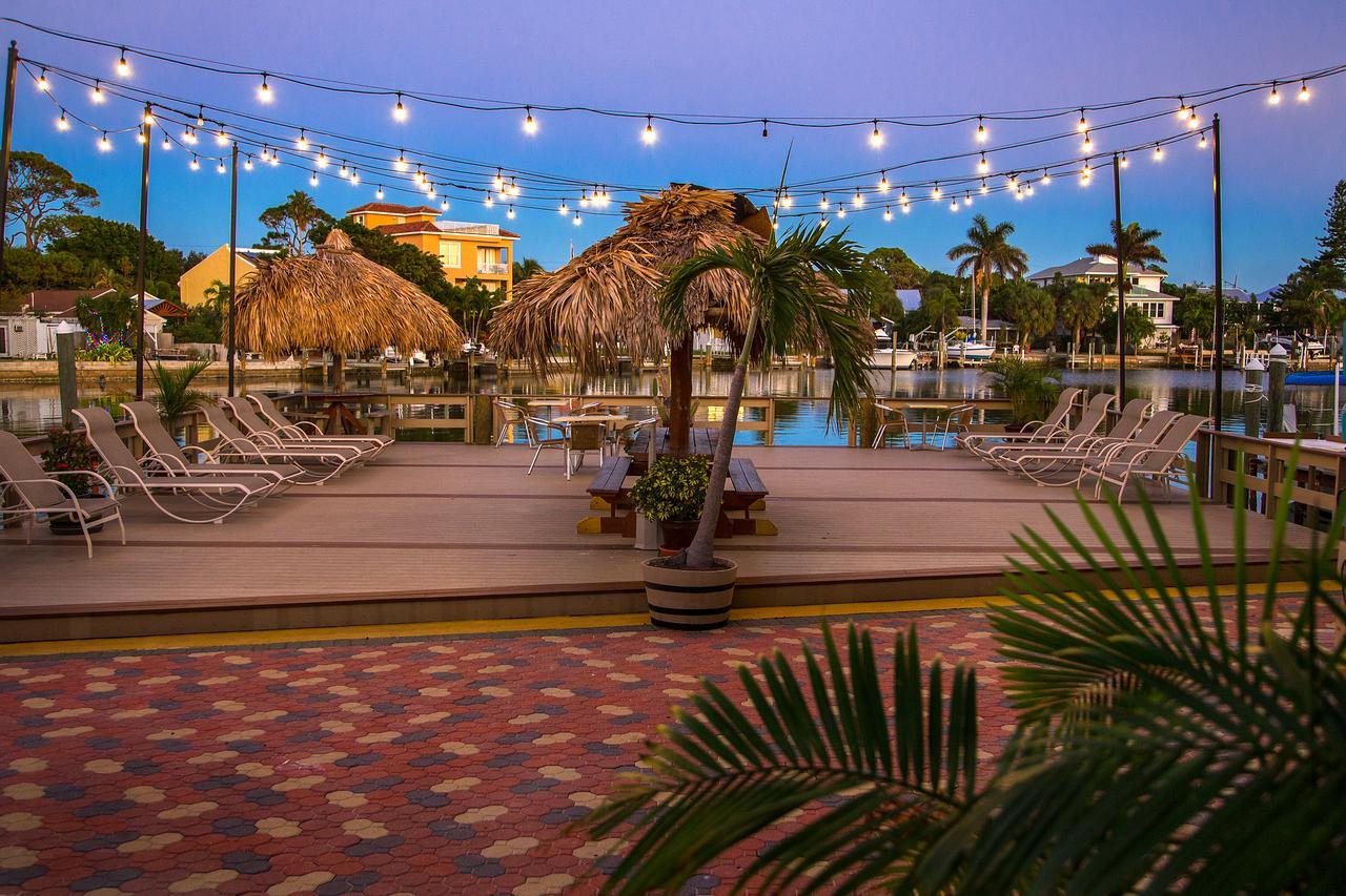 Bay Palms Waterfront Resort - Hotel And Marina St. Pete Beach Esterno foto